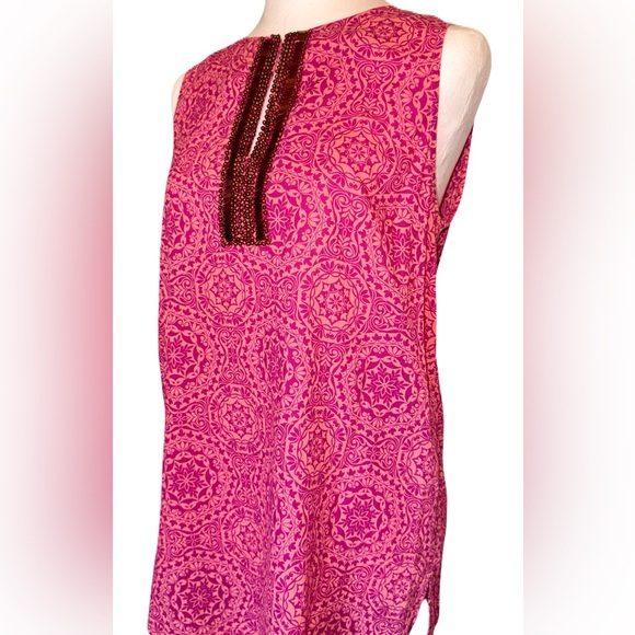 Tommy Bahama Fuchsia Medallion Print Top w/Copper Metallic Beaded Placket - Picture 1 of 10